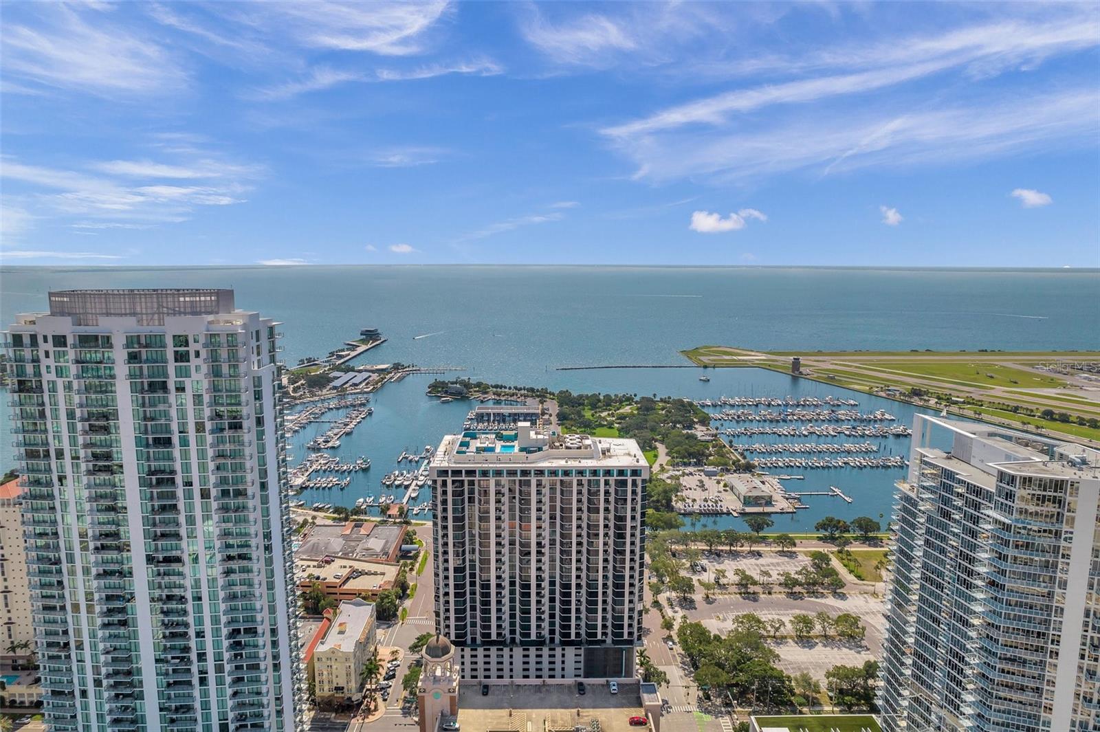BAYFRONT TOWER CONDO - Residential Lease