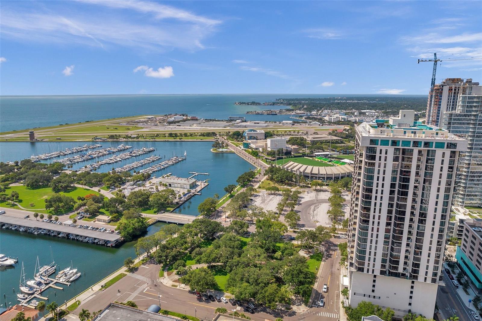 BAYFRONT TOWER CONDO - Residential Lease