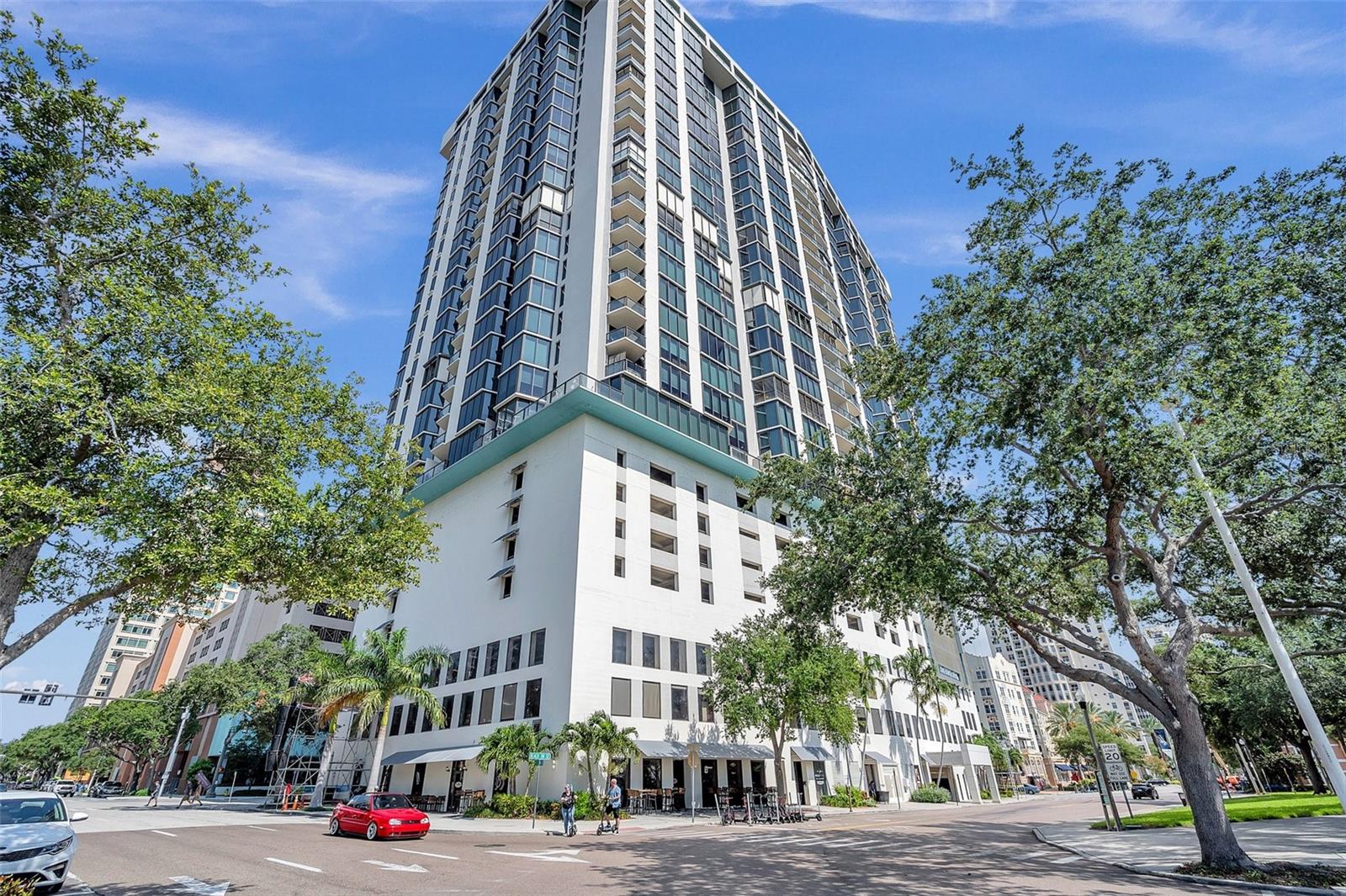 BAYFRONT TOWER CONDO - Residential Lease