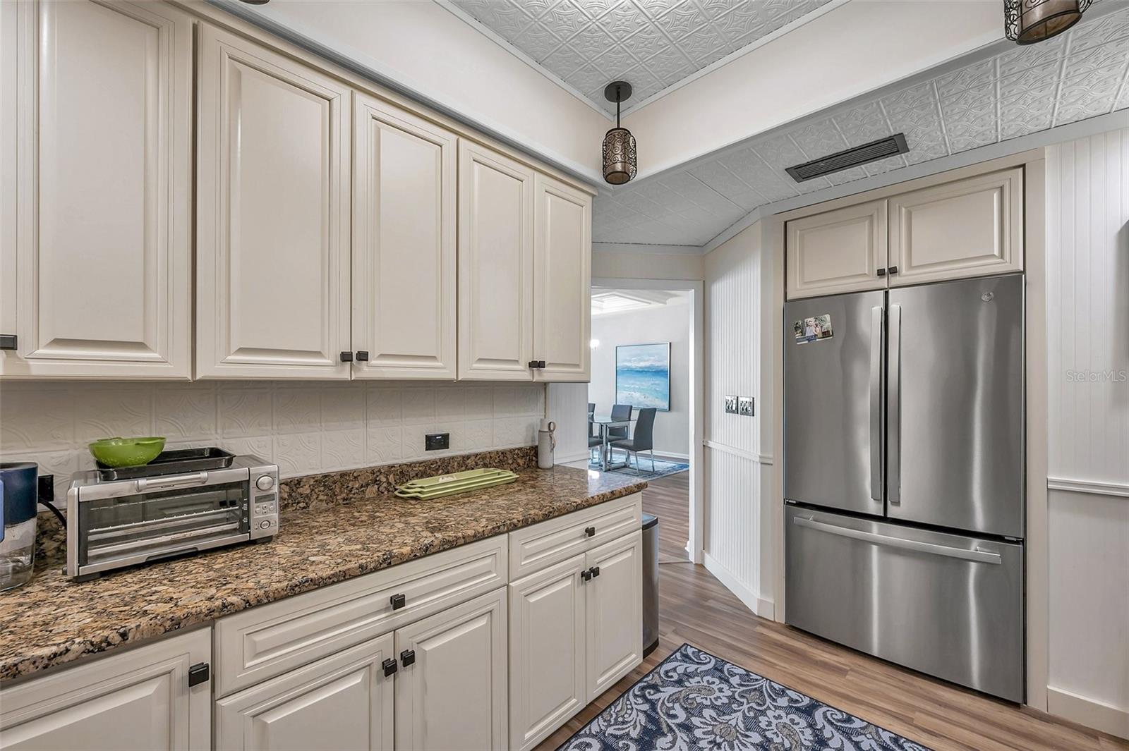 BAYFRONT TOWER CONDO - Residential Lease