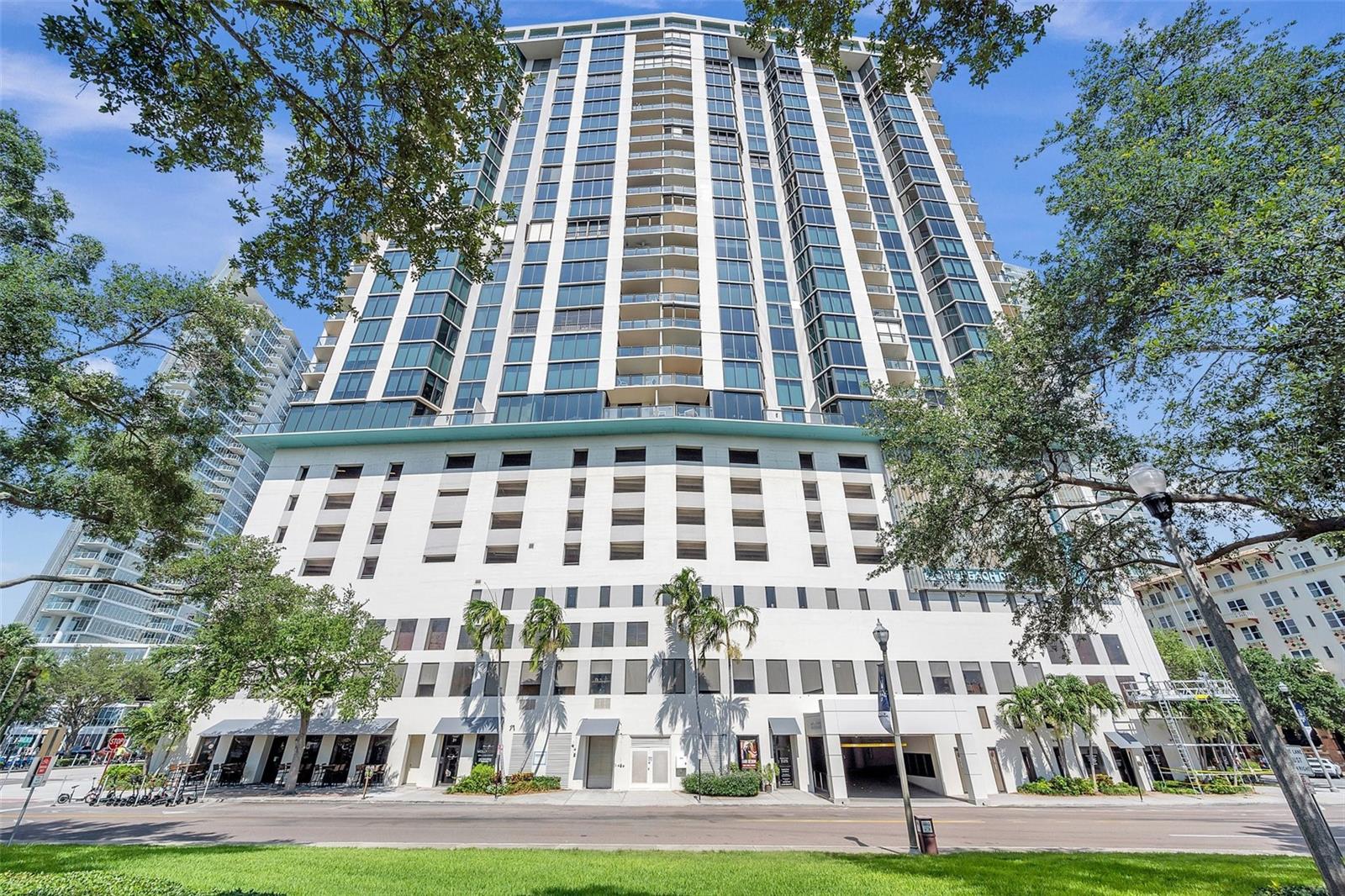 BAYFRONT TOWER CONDO - Residential Lease