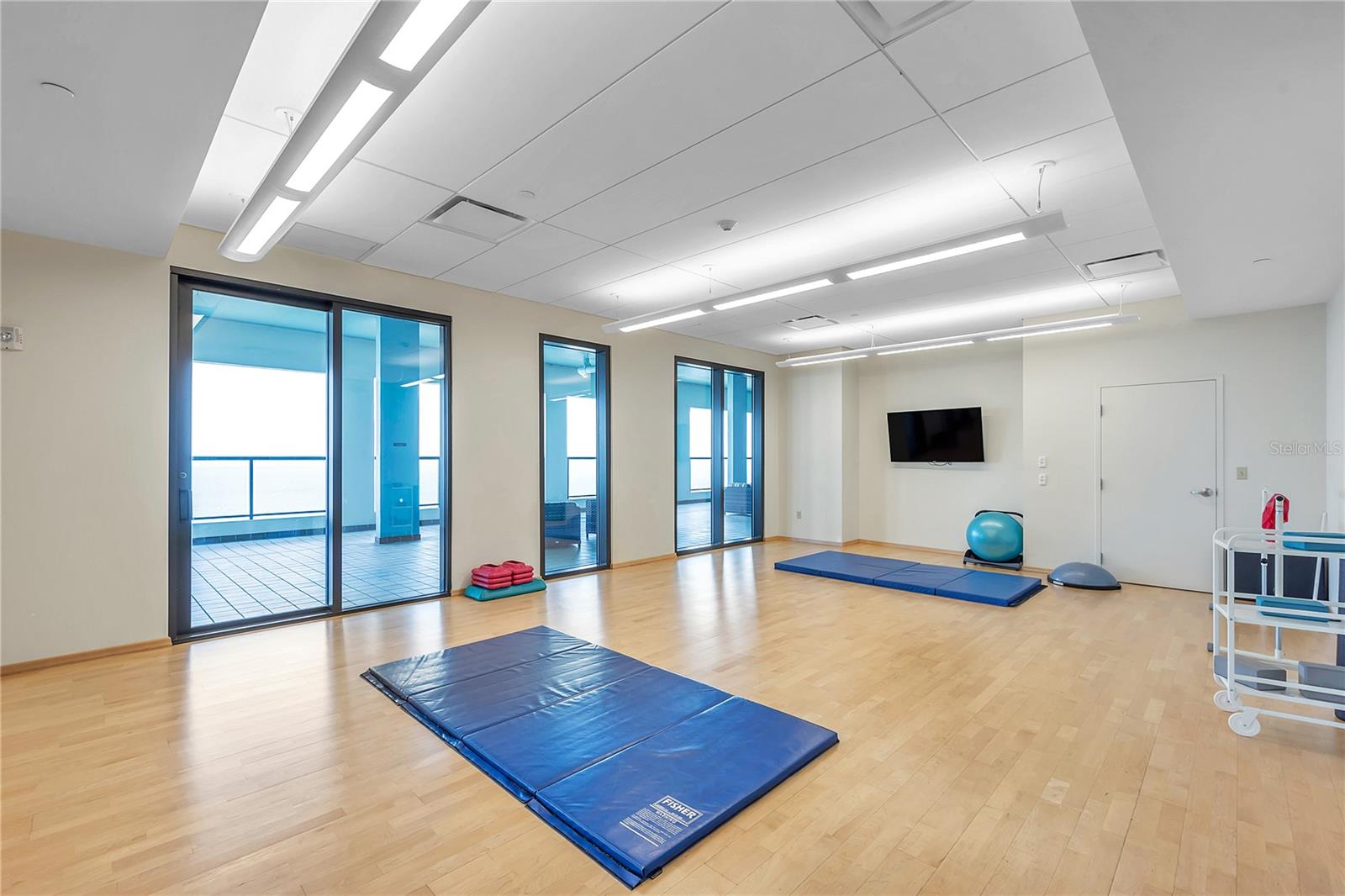 BAYFRONT TOWER CONDO - Residential Lease