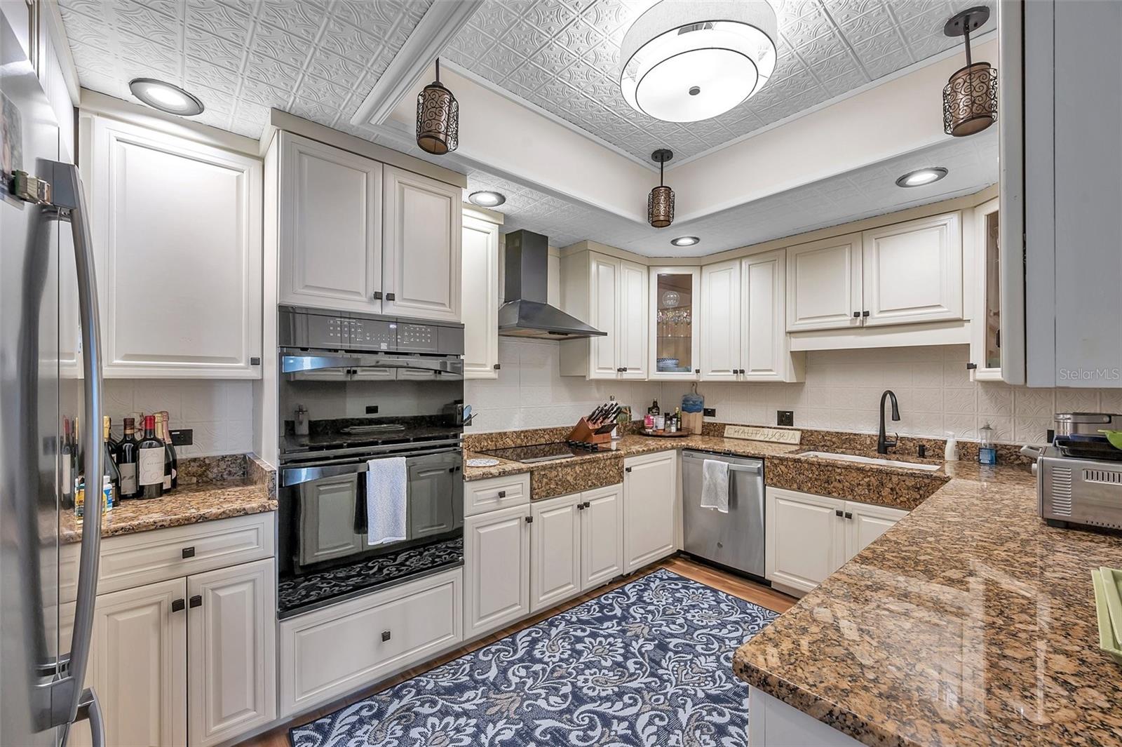 BAYFRONT TOWER CONDO - Residential Lease