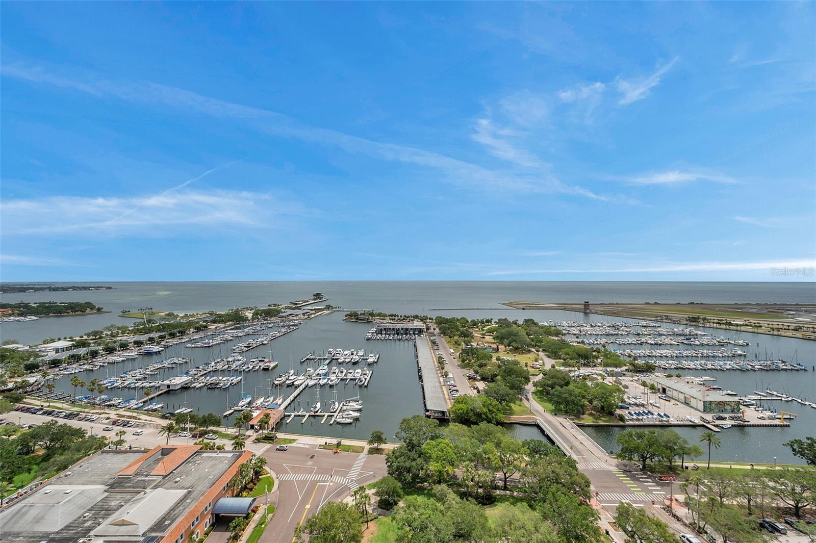 BAYFRONT TOWER CONDO - Residential Lease