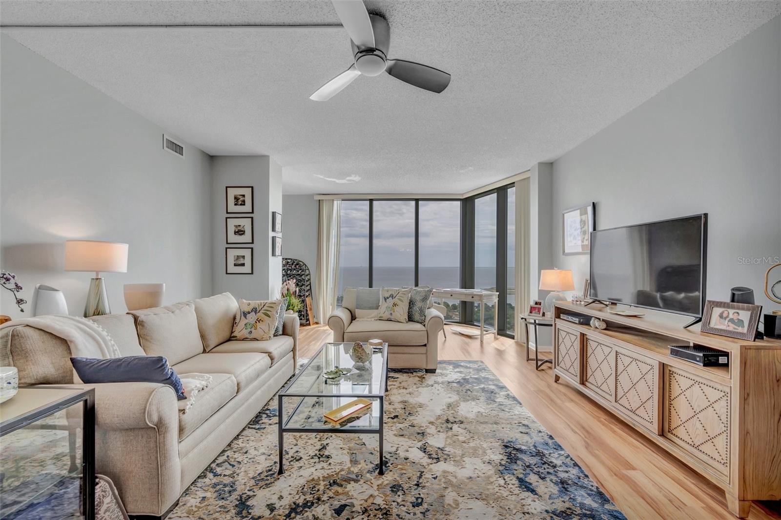 BAYFRONT TOWER CONDO - Residential Lease