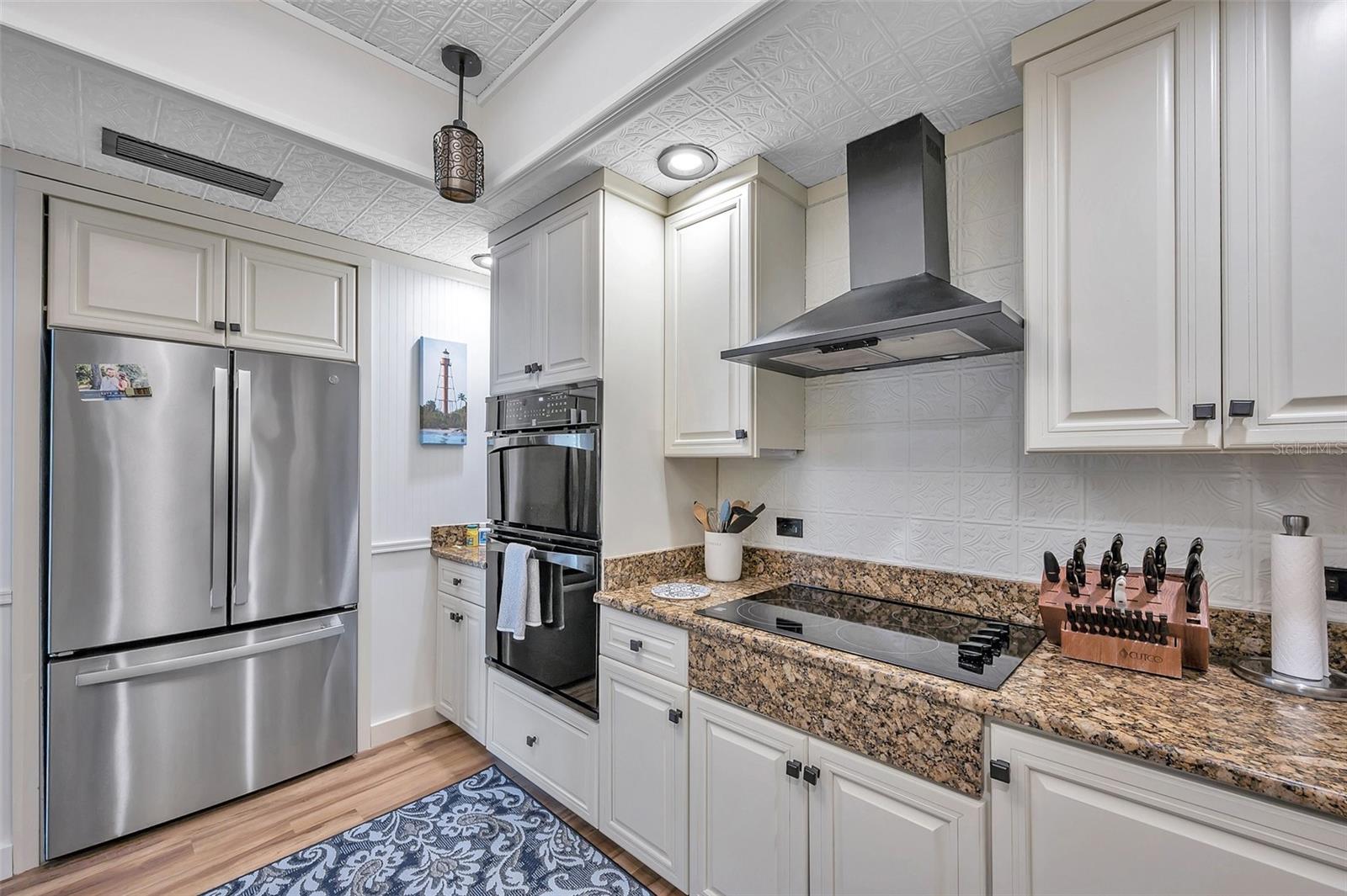 BAYFRONT TOWER CONDO - Residential Lease