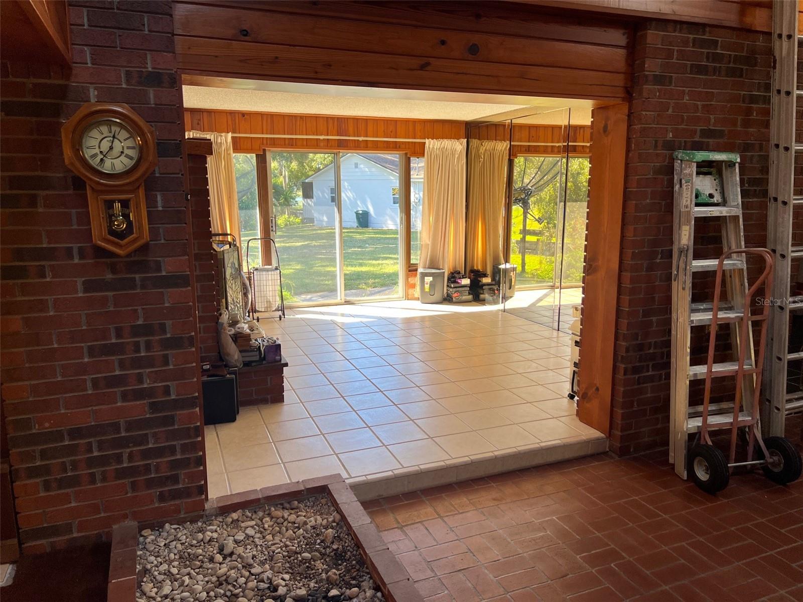 CRESCENT COVE - Residential