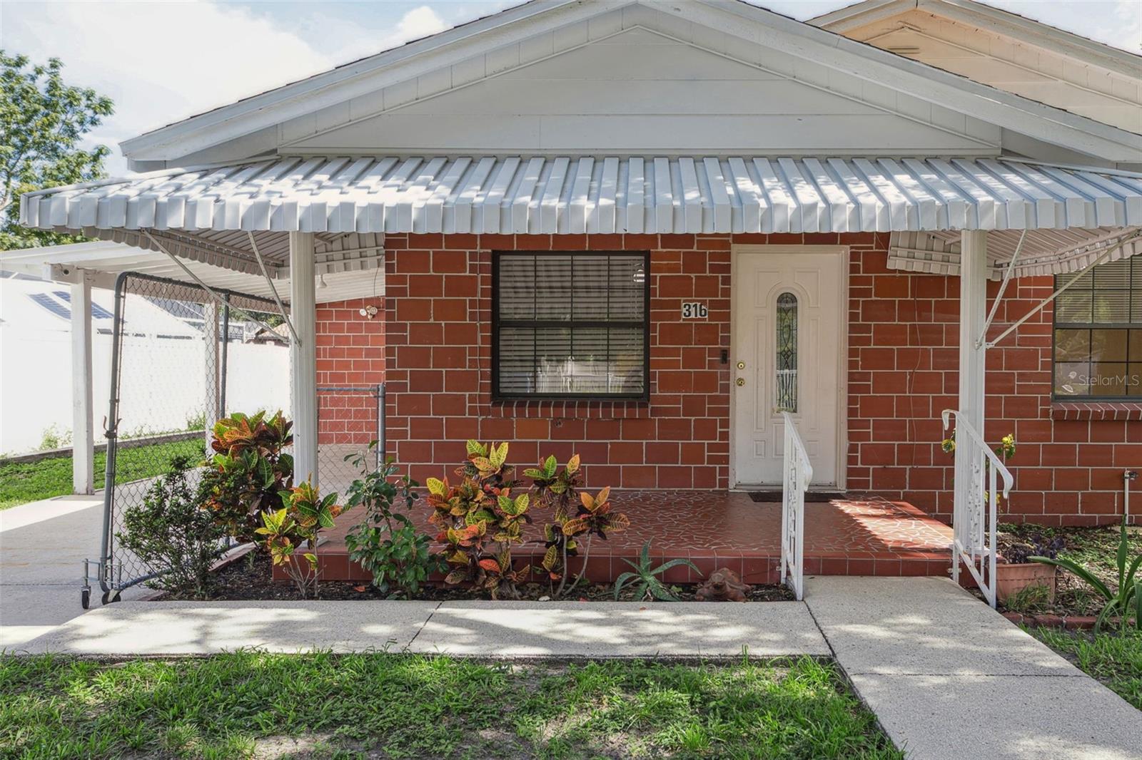 316 E AZALEA AVENUE