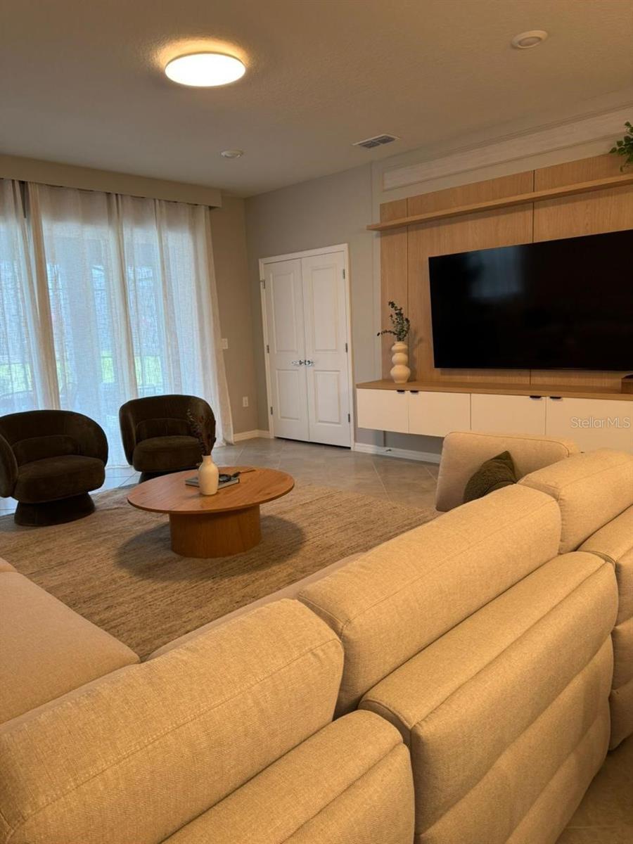 15882 CAPE CORAL LOOP