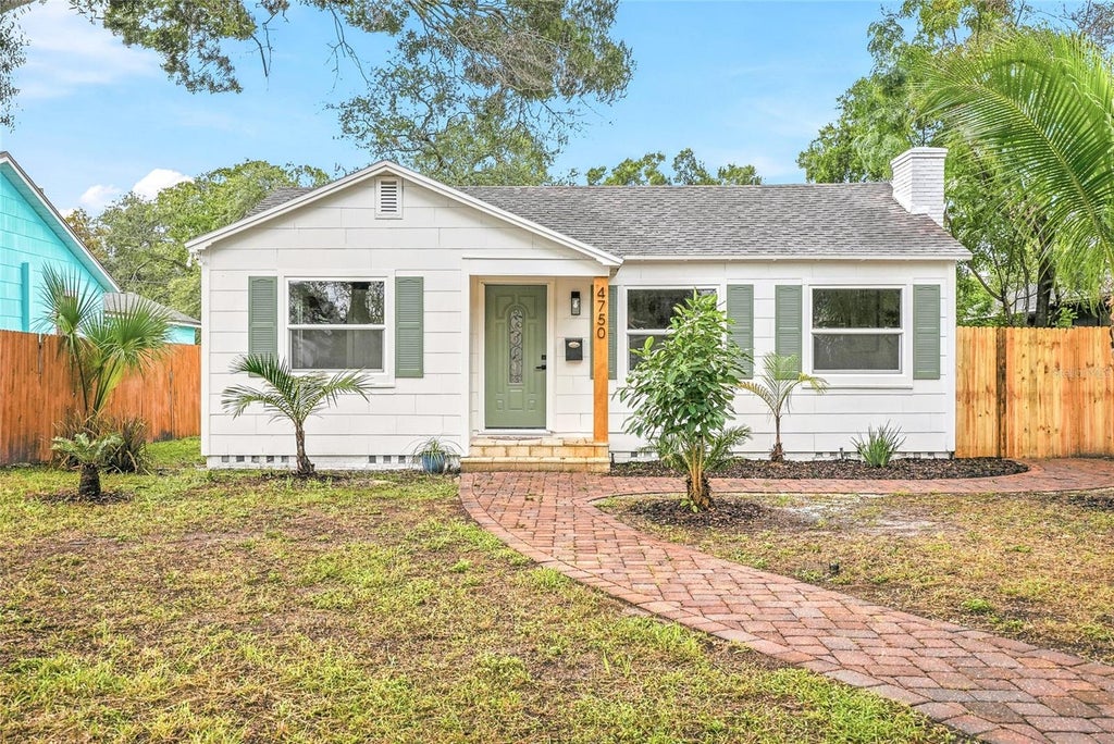 Photo of 4750 Emerson Avenue S, St Petersburg, FL 33711 (MLS # TB8555567)
