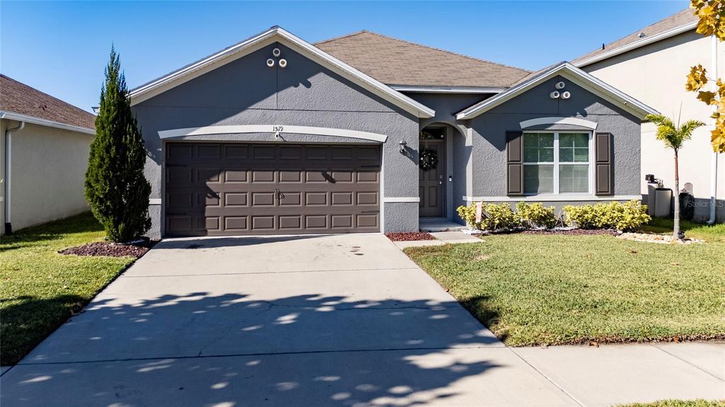 Photo of 1519 Diamond Loop Drive, Kissimmee, FL 34744 (MLS # S5138225)