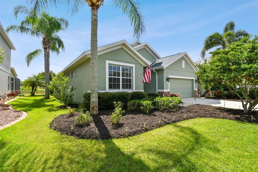Photo of 5056 Lakehurst Court, Palmetto, FL 34221 (MLS # A4688779)
