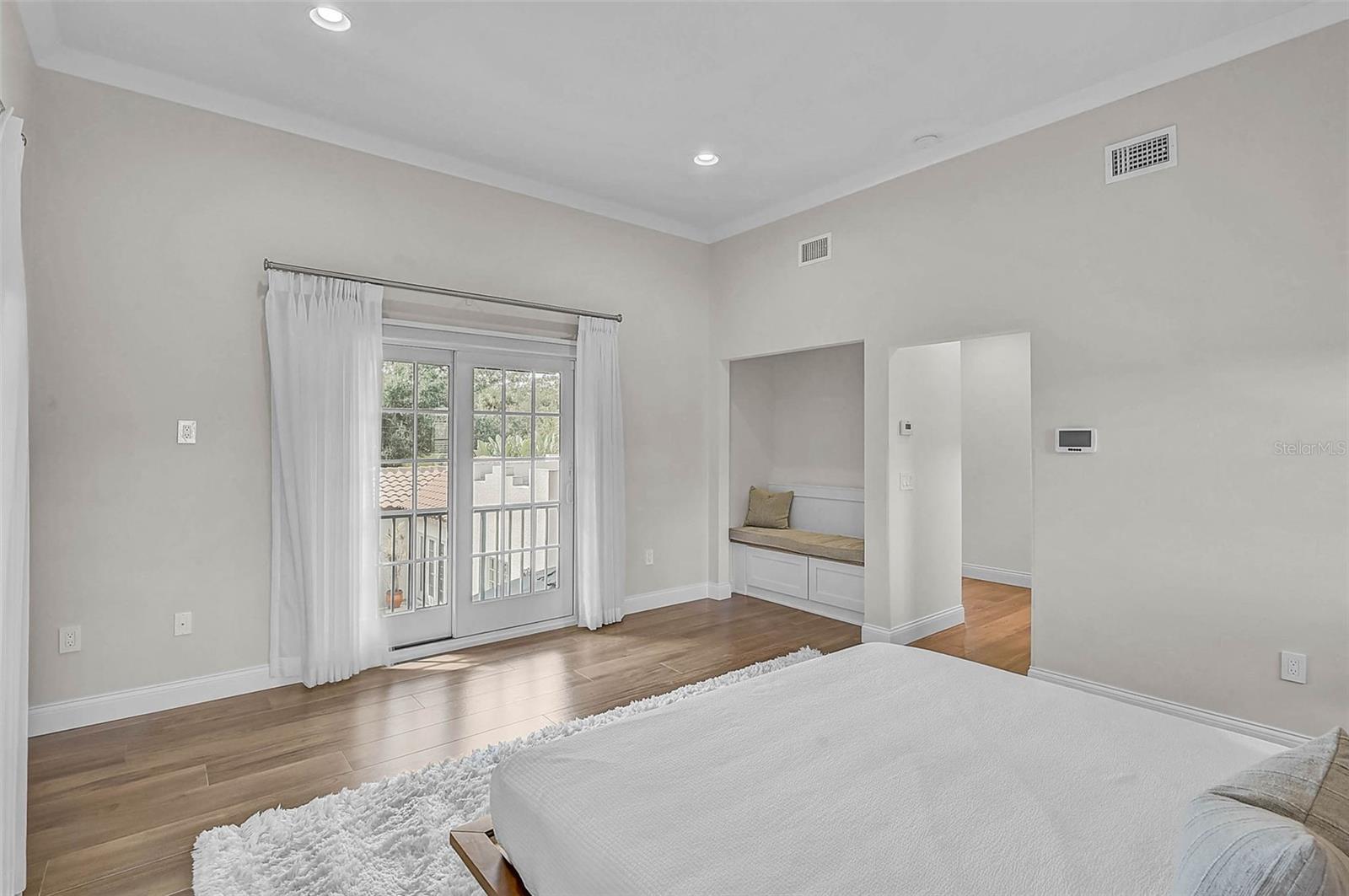 OYSTER BAY ESTATES - Residential