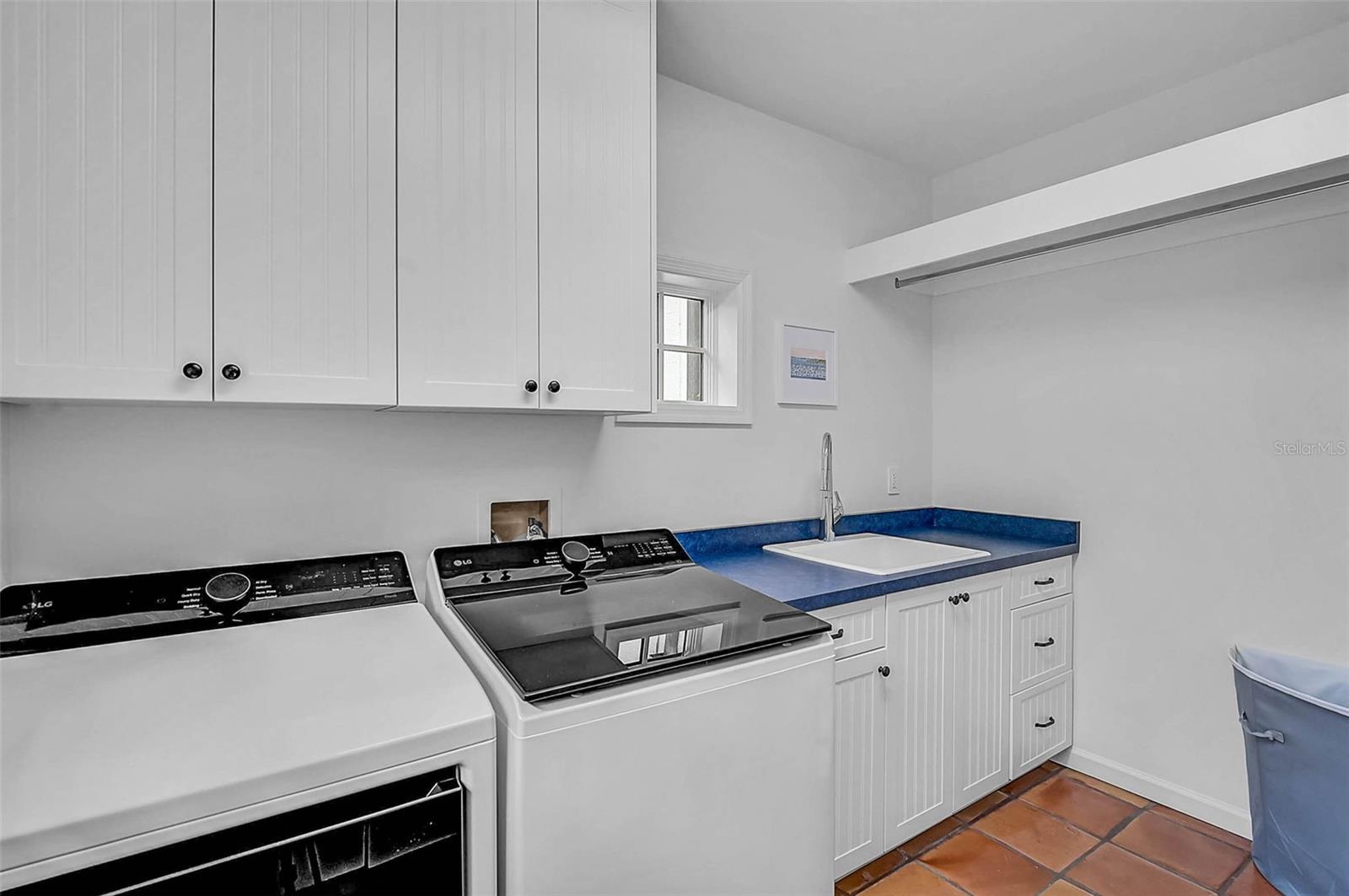 OYSTER BAY ESTATES - Residential