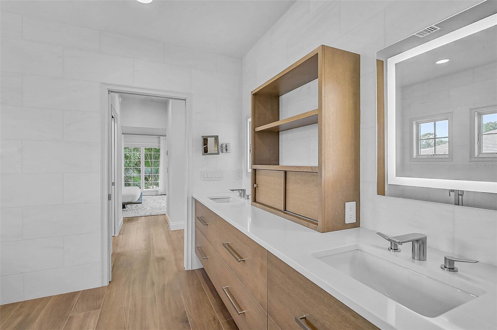OYSTER BAY ESTATES - Residential