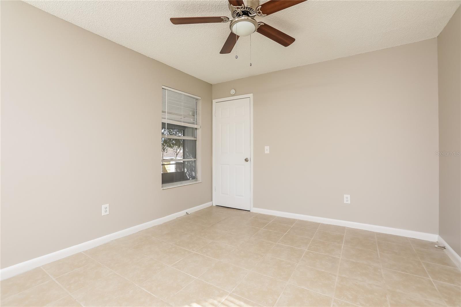 DELTONA LAKES UNIT 65 - Residential Lease