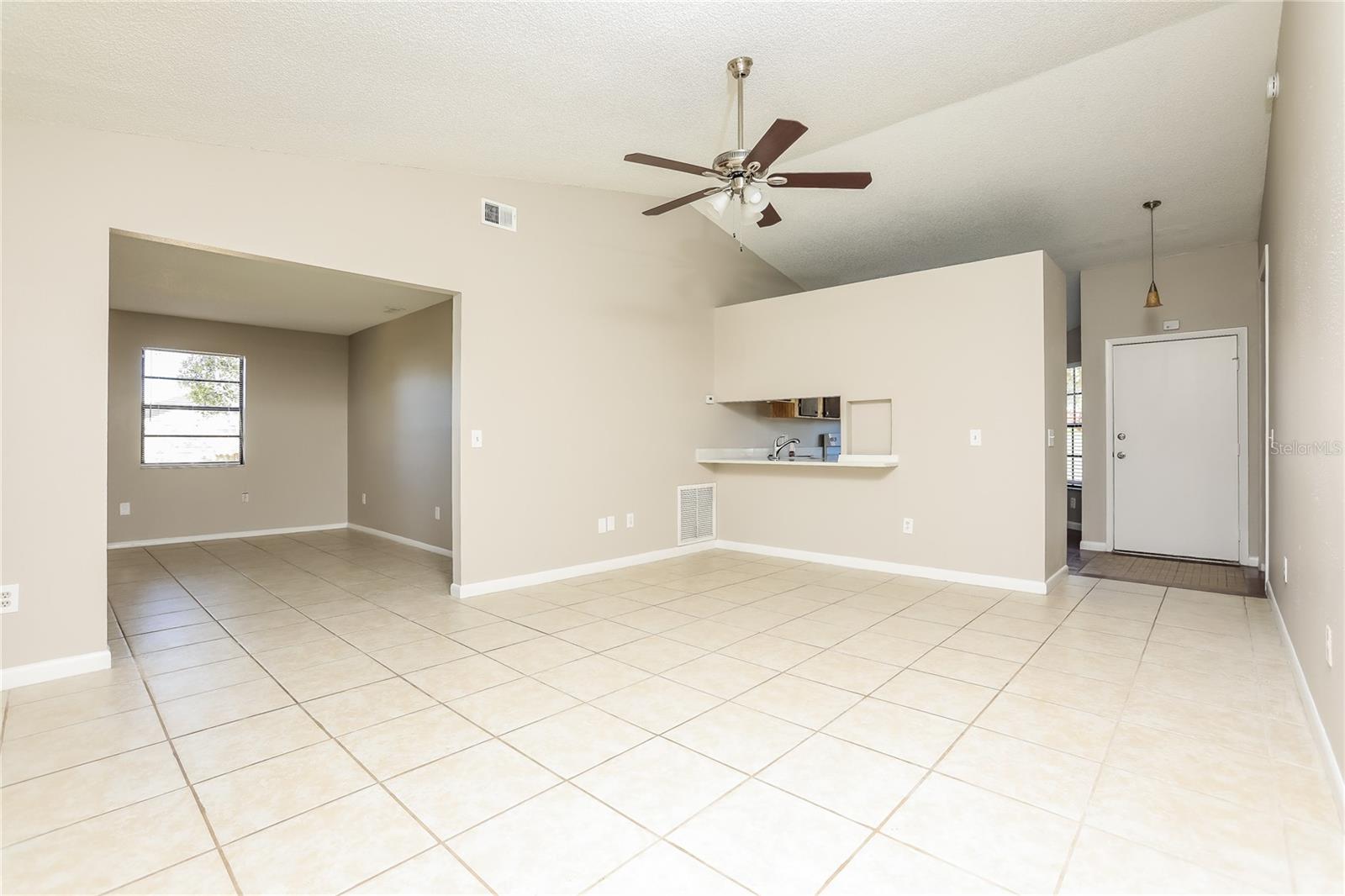 DELTONA LAKES UNIT 65 - Residential Lease