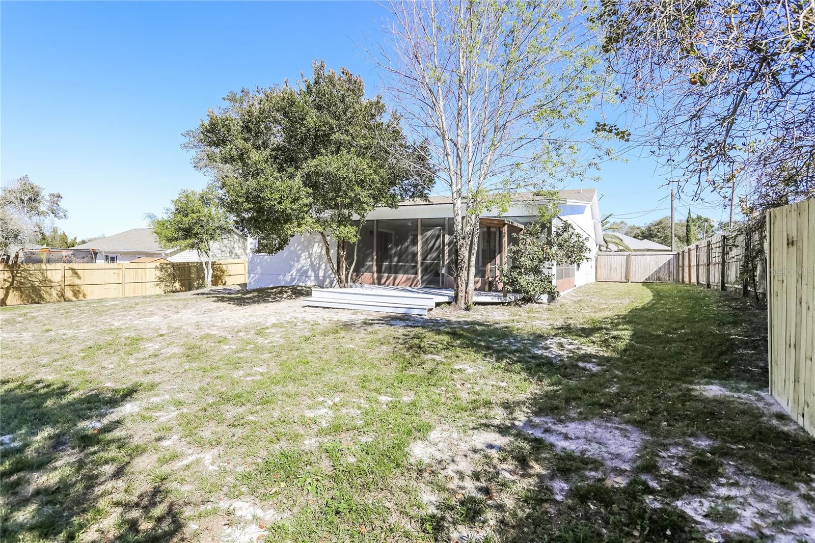 DELTONA LAKES UNIT 65 - Residential Lease