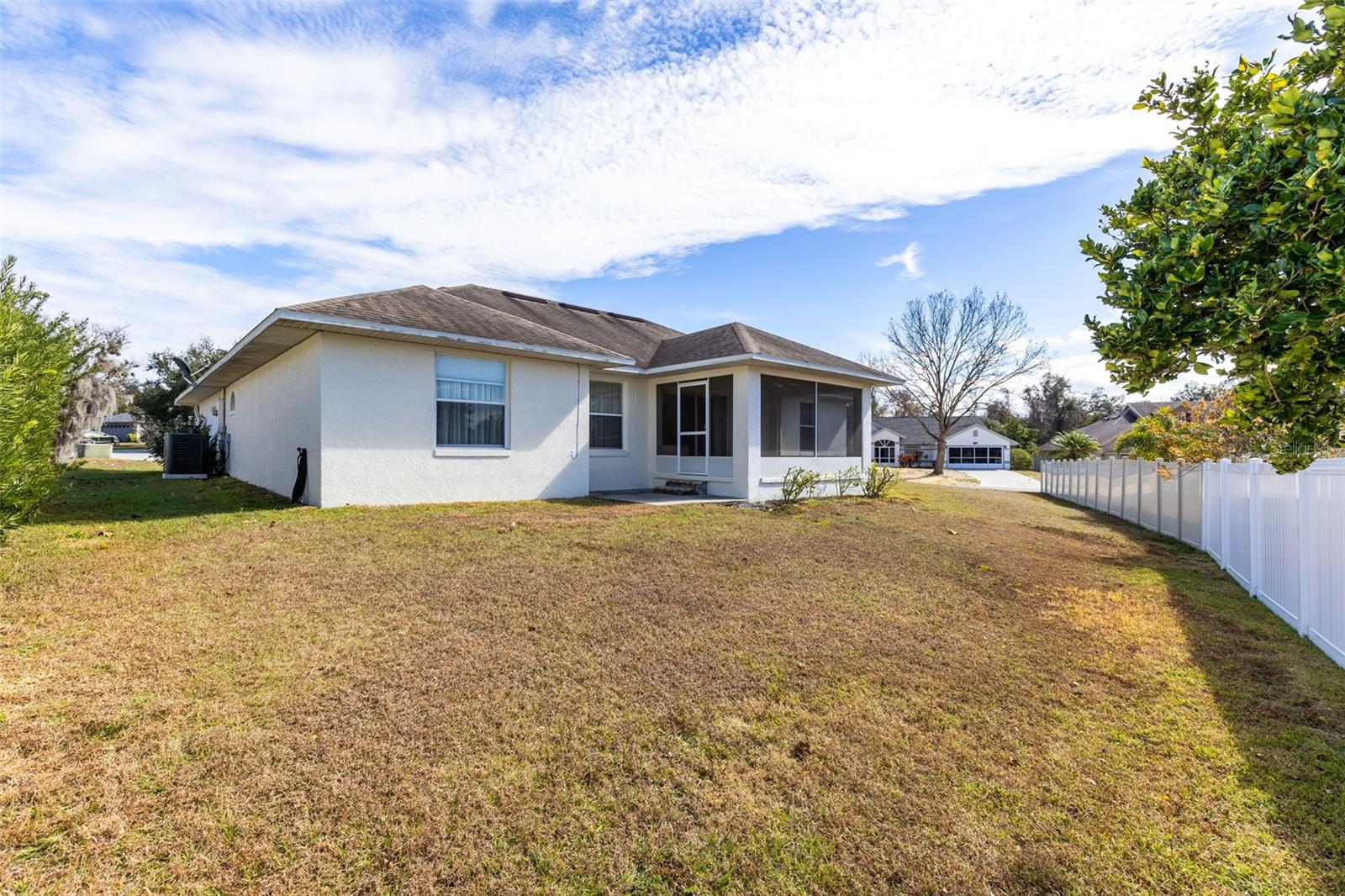 GROVELAND HIDDEN LAKES ESTATES - Residential