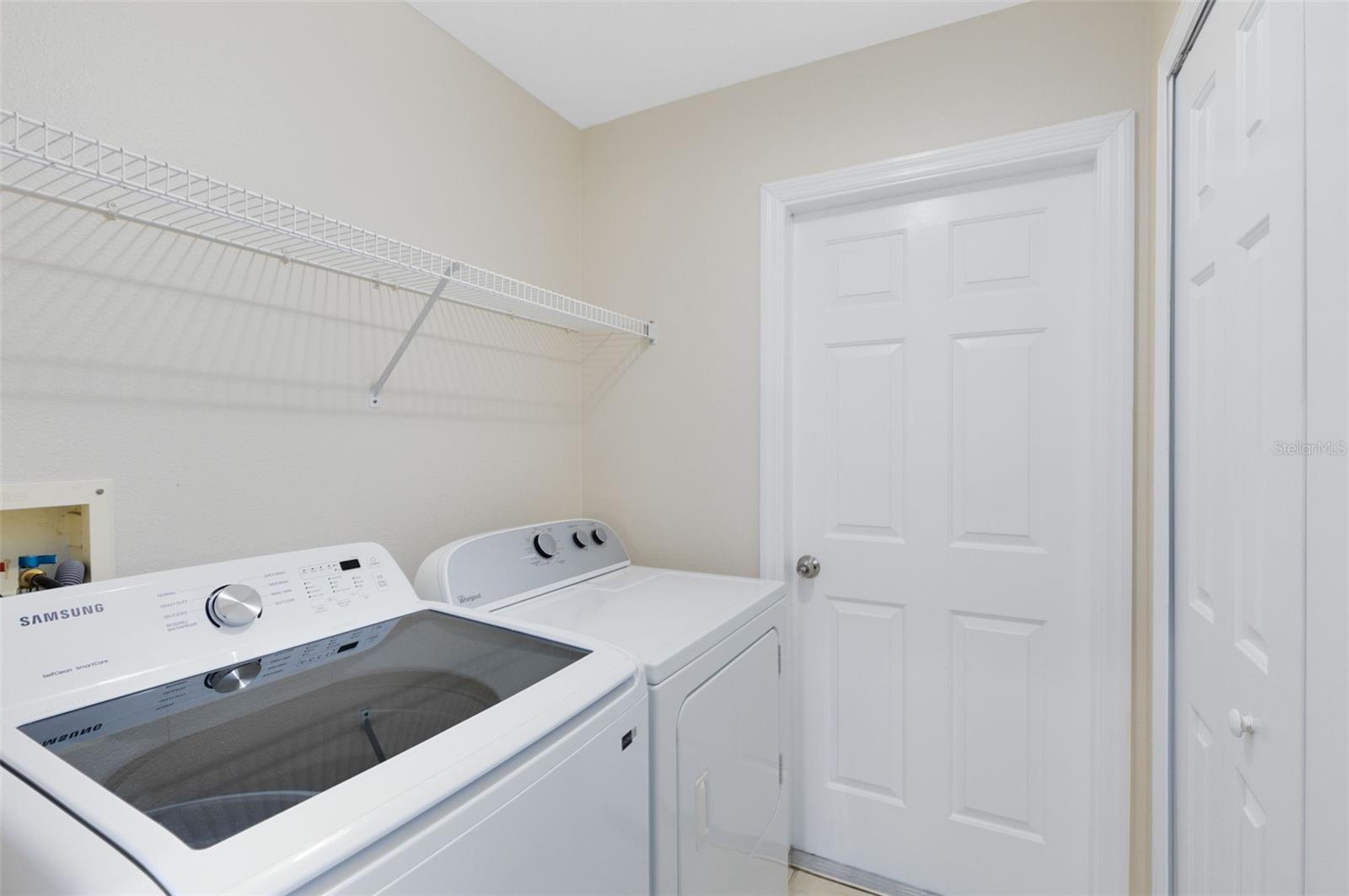 GROVELAND HIDDEN LAKES ESTATES - Residential