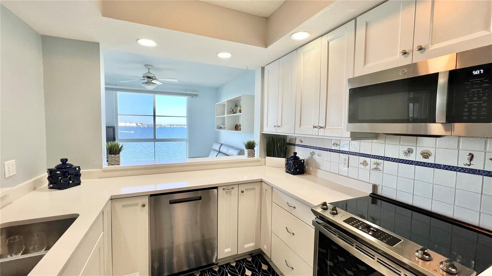 BACOPA BAY CONDO - Residential Lease