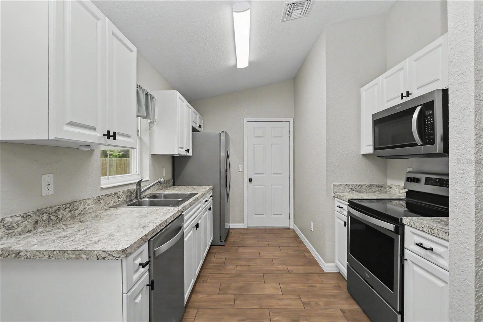 OCALA HIGHLANDS ESTATES - Residential