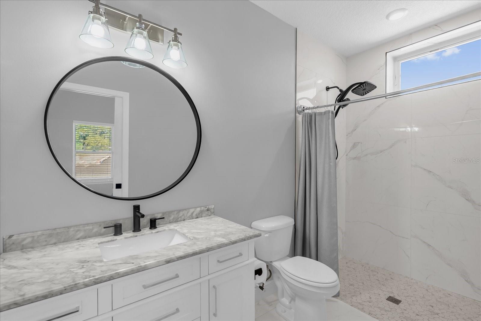 ACERAGE - Residential