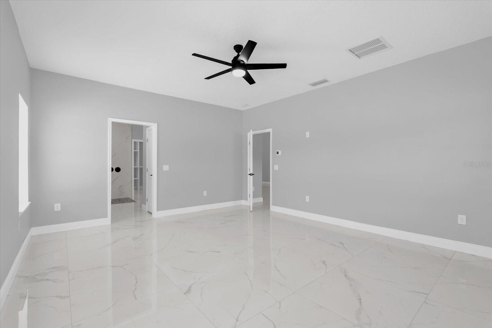 ACERAGE - Residential