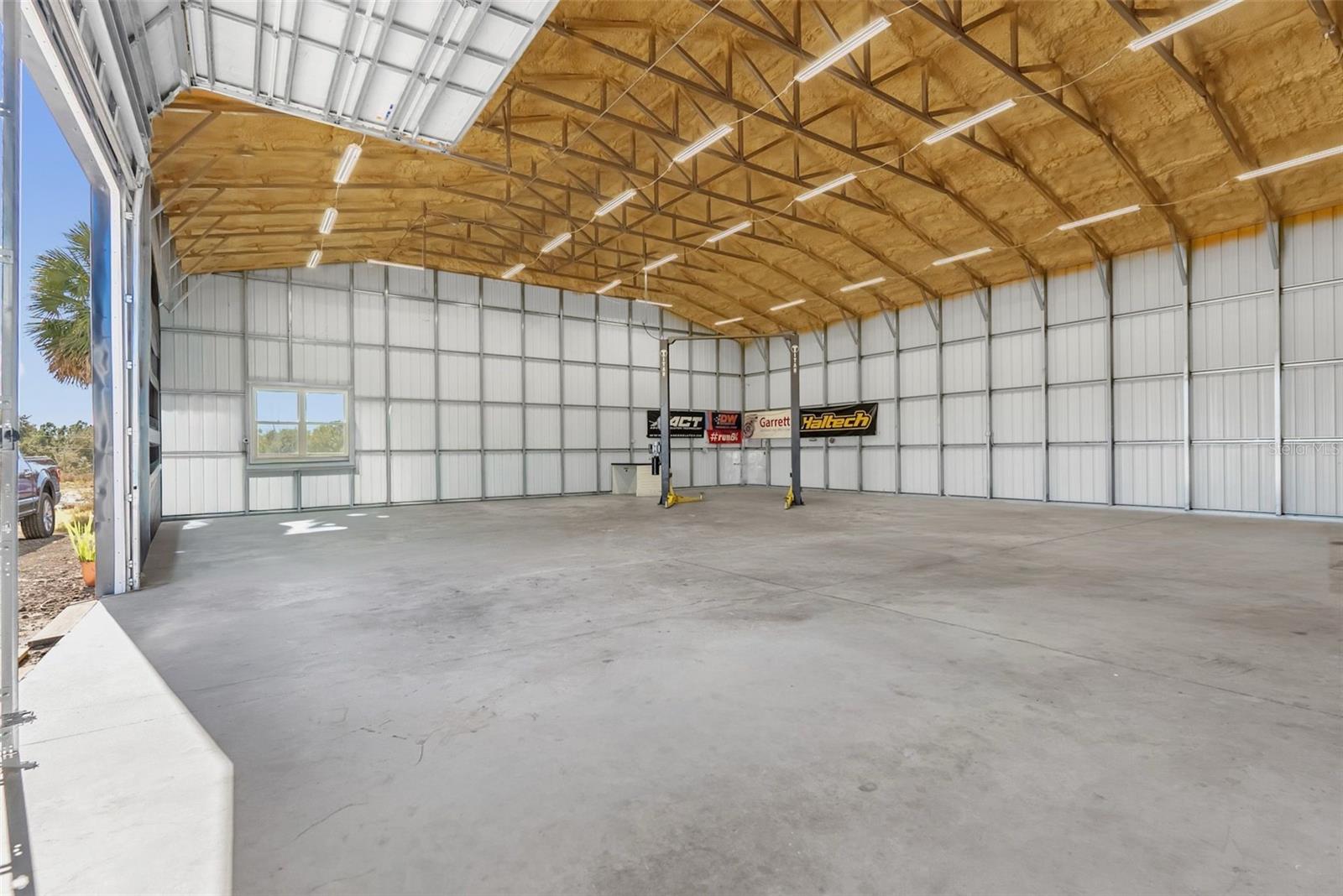 ACERAGE - Residential