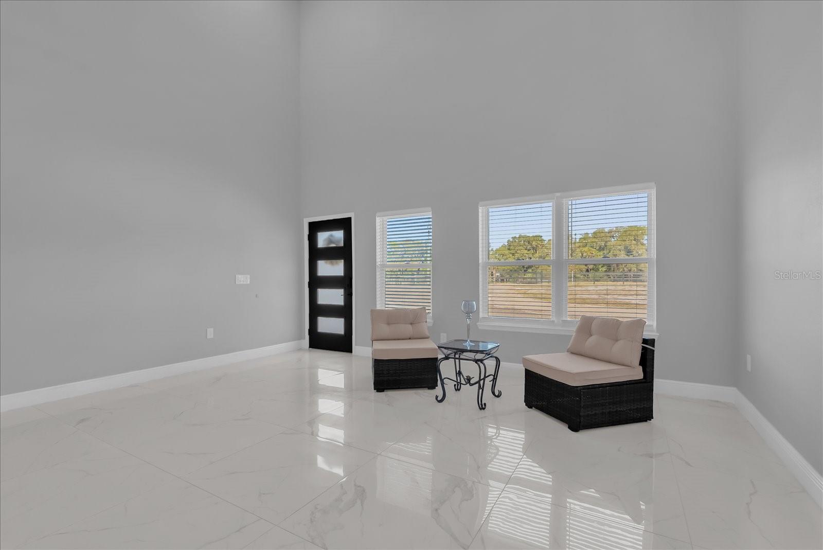 ACERAGE - Residential