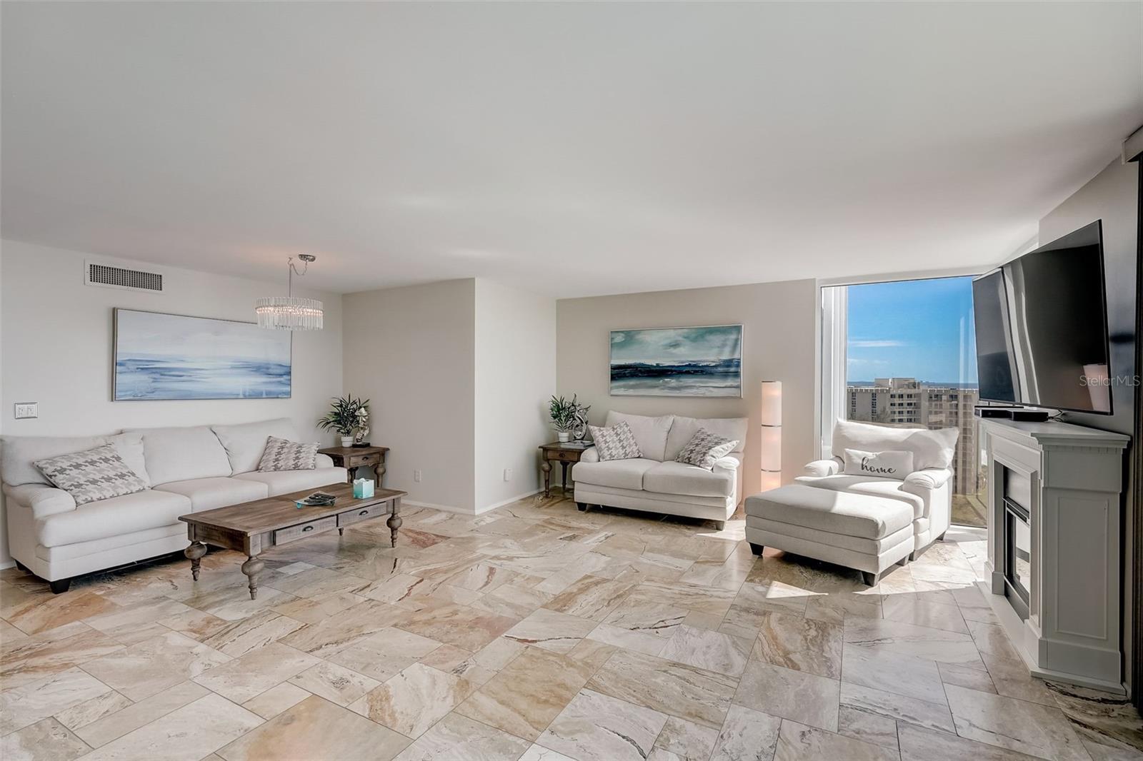 2425 GULF OF MEXICO DRIVE 14B