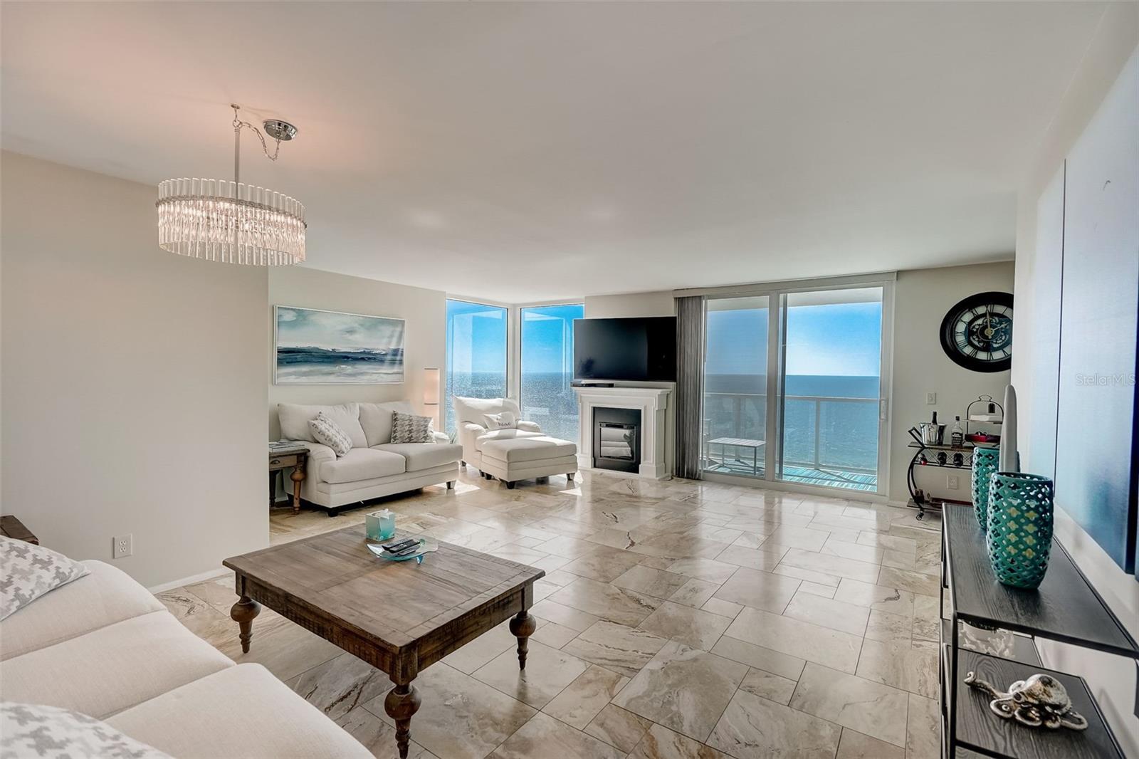 2425 GULF OF MEXICO DRIVE 14B