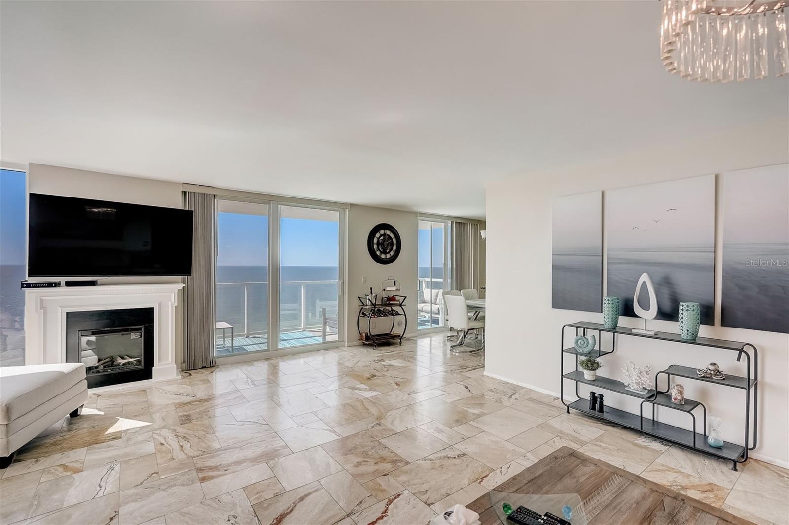 2425 GULF OF MEXICO DRIVE 14B