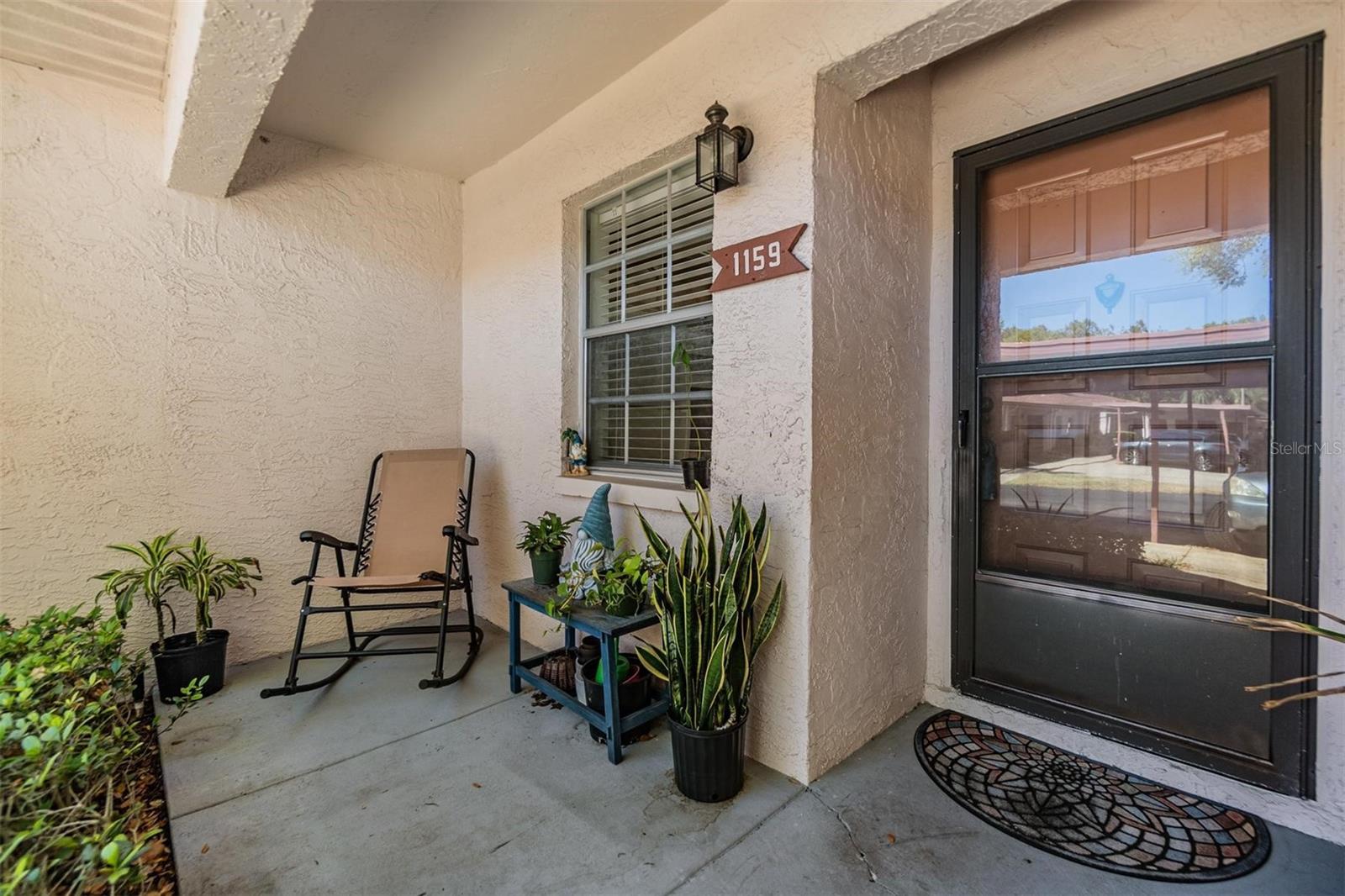 1159 MONTROSE PLACE