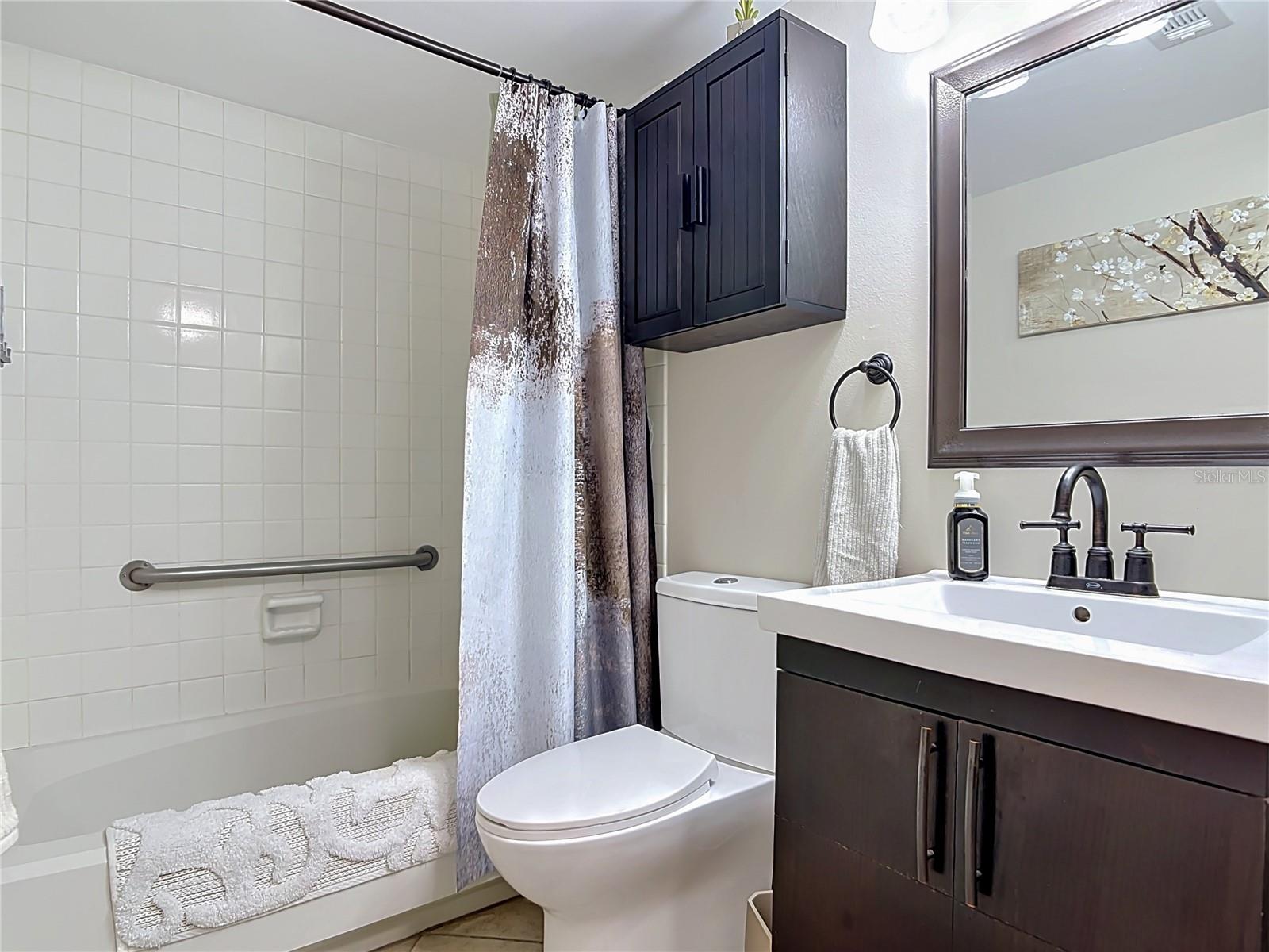 EDGEWATER CONDO APTS - Residential