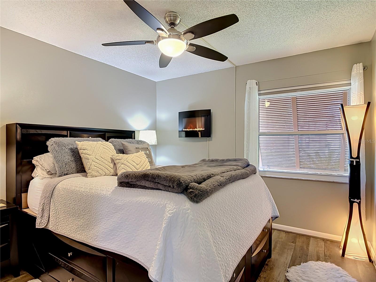 EDGEWATER CONDO APTS - Residential