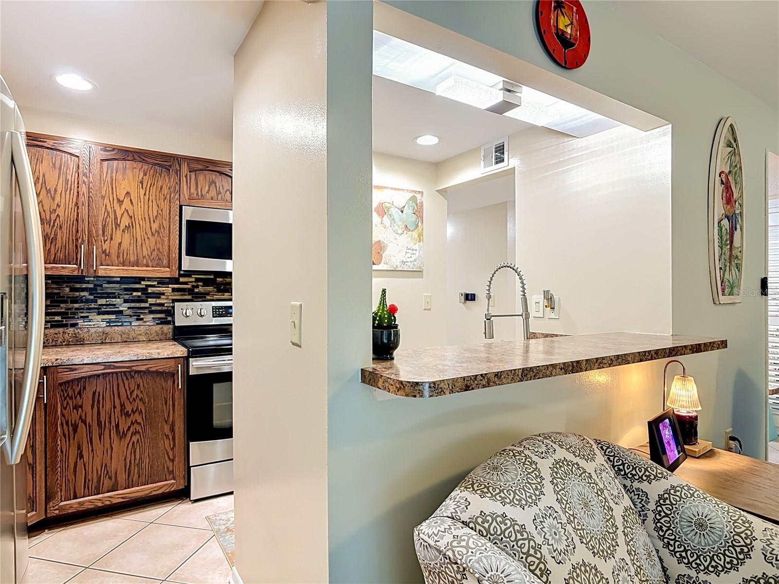 EDGEWATER CONDO APTS - Residential