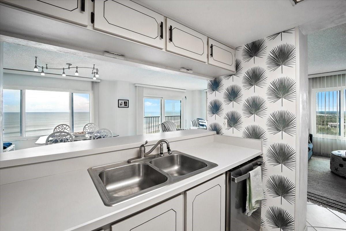 OCEAN VIEW MANOR CONDO - Residential