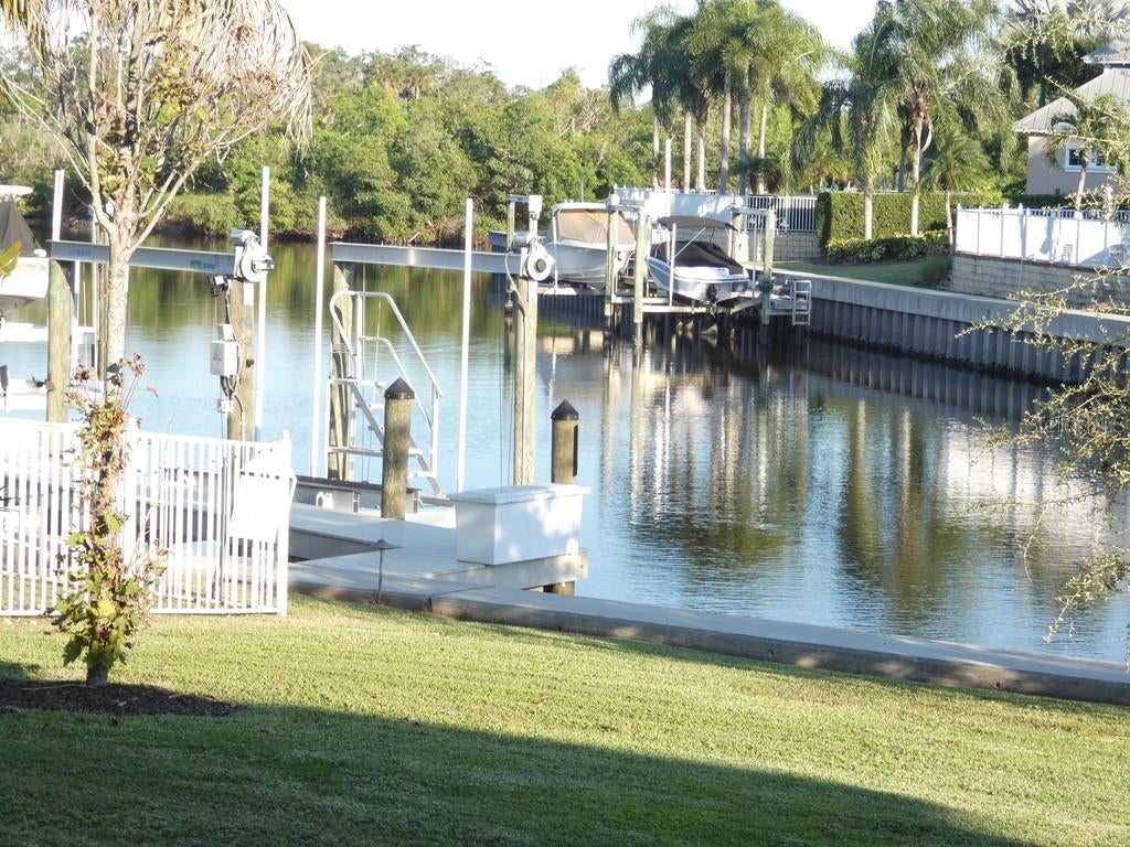 958 SIGNET DRIVE, APOLLO BEACH, FL, 33572 1 958 SIGNET DRIVE