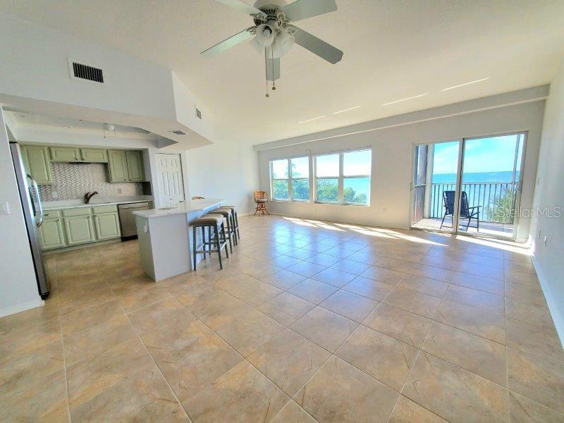 POINTS WEST PH 01 BLDG 01 - Residential Lease