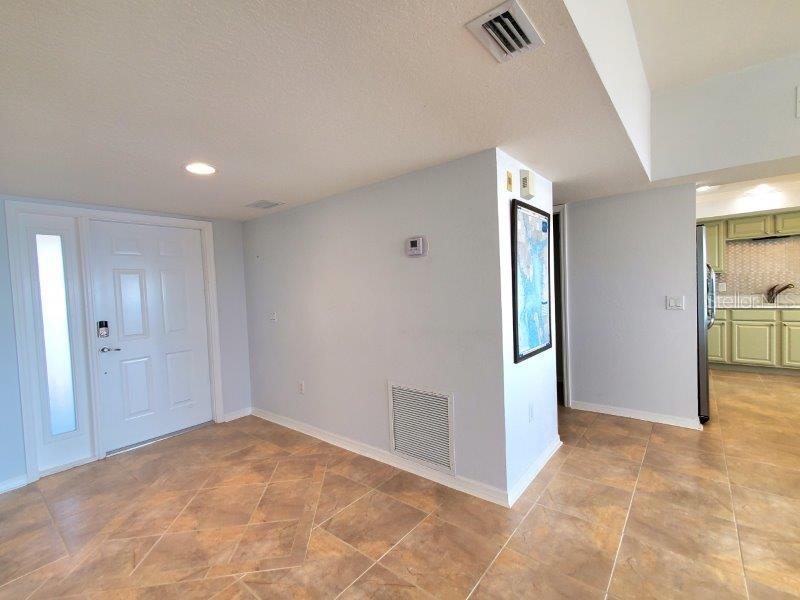 POINTS WEST PH 01 BLDG 01 - Residential Lease