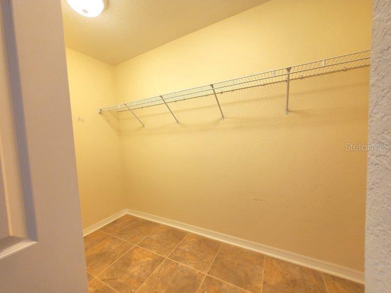 POINTS WEST PH 01 BLDG 01 - Residential Lease