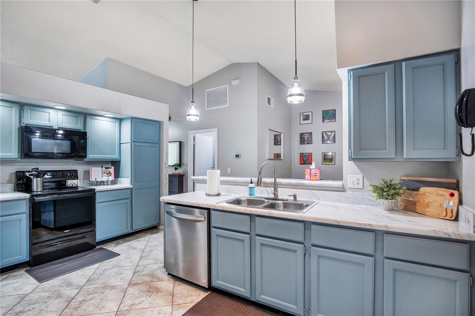 1237 LEATHERWOOD DRIVE