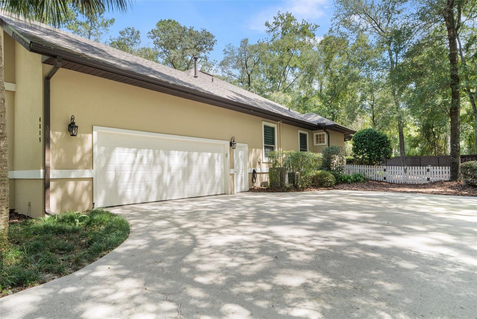 4215 SW 91ST DRIVE
