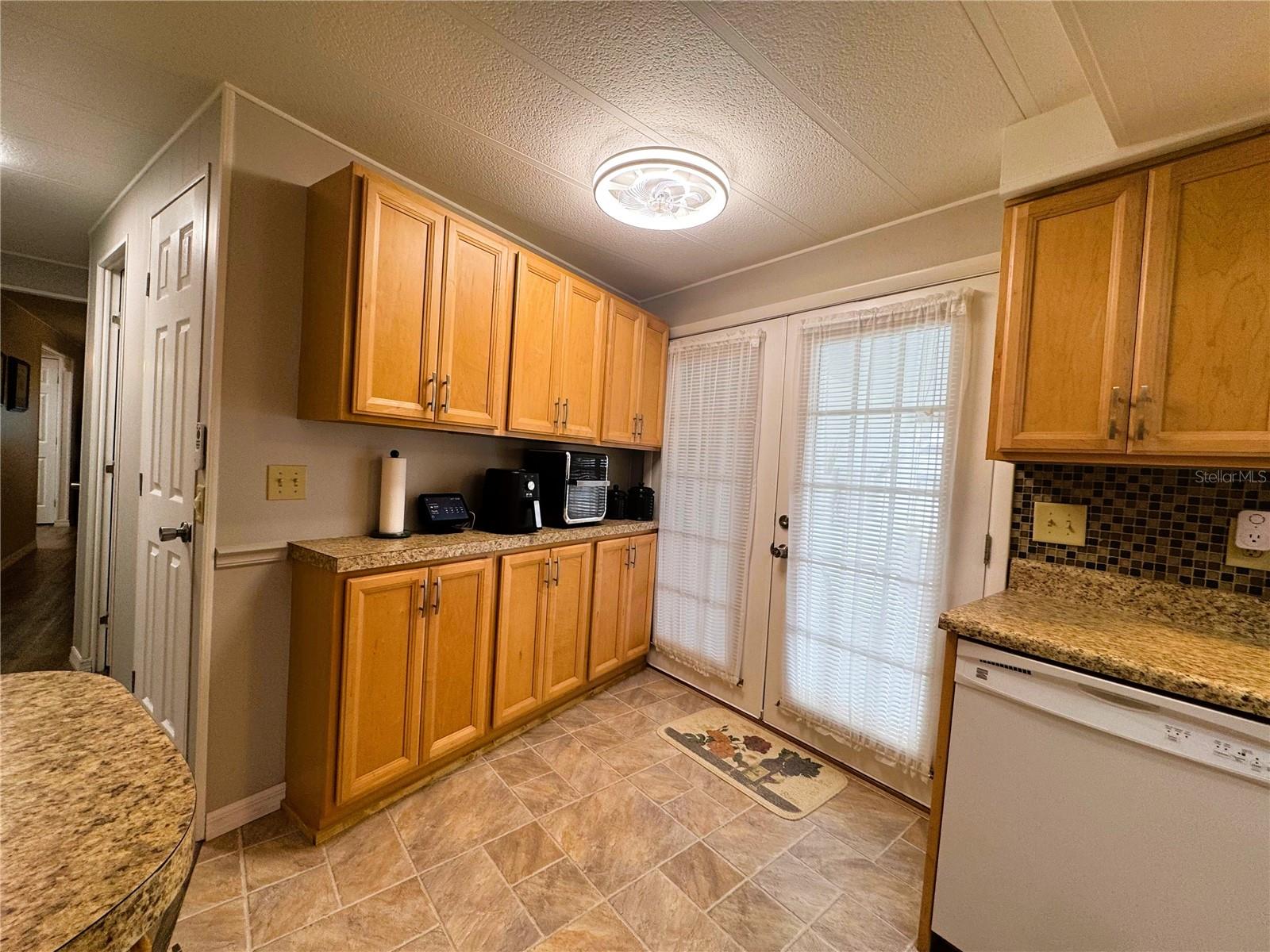 HAWTHORNE AT LEESBURG A COOP - Residential