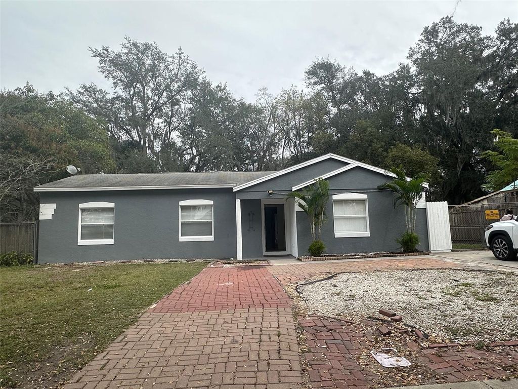 Photo of 1603 Palmway Street, Kissimmee, FL 34744 (MLS # S5141877)