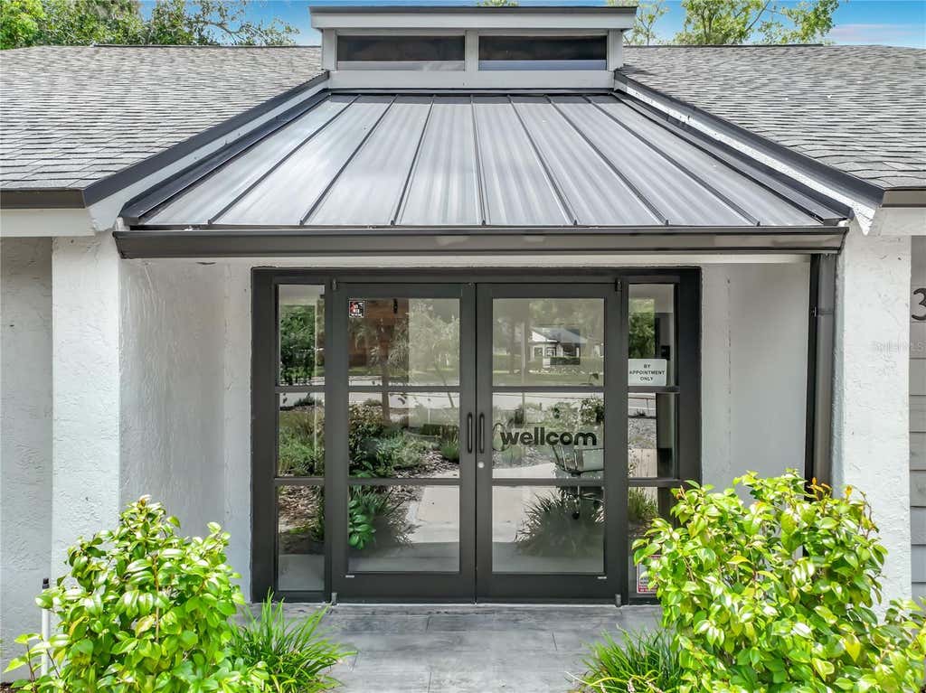 Photo of 300 Maitland Avenue, Altamonte Springs, FL 32701 (MLS # O6435605)