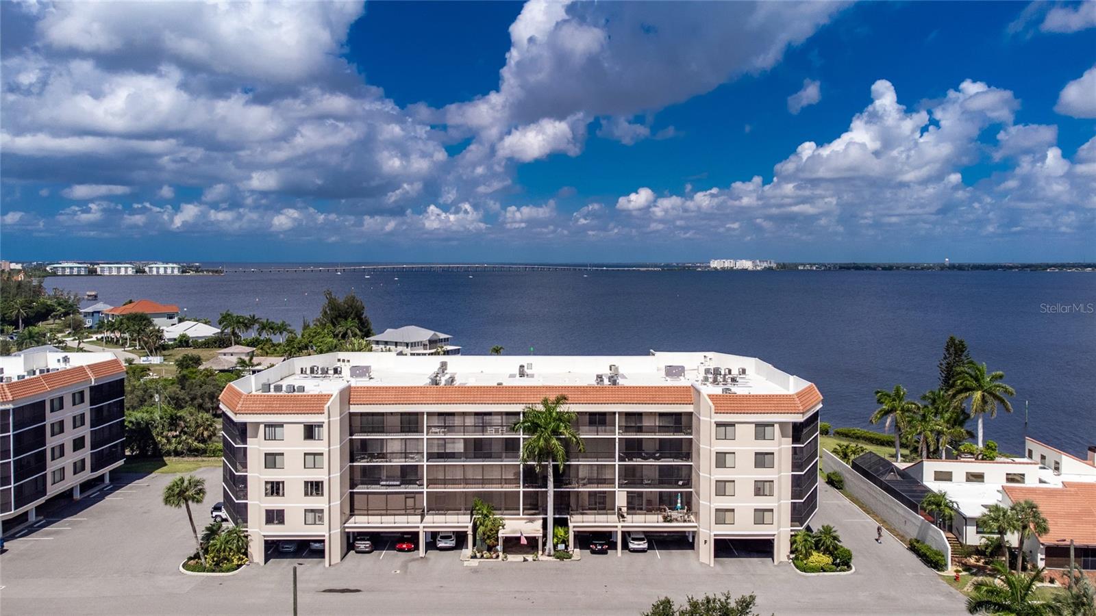 EMERALD POINTE PH 06 BLDG F - Residential