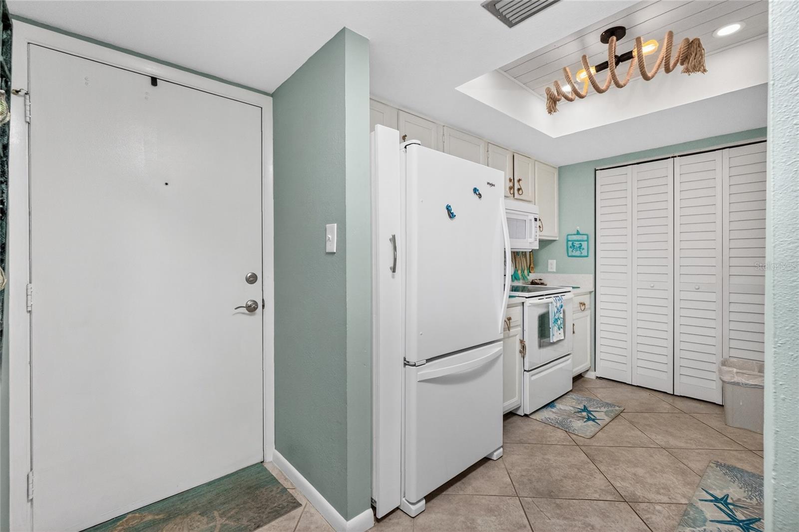 25188 MARION AVENUE F207