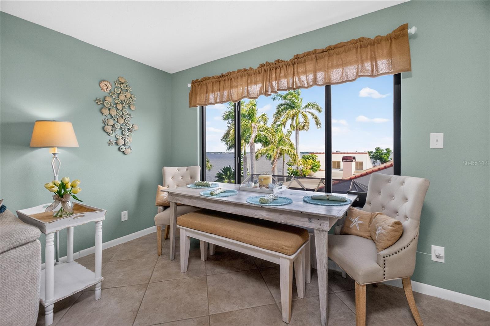 EMERALD POINTE PH 06 BLDG F - Residential